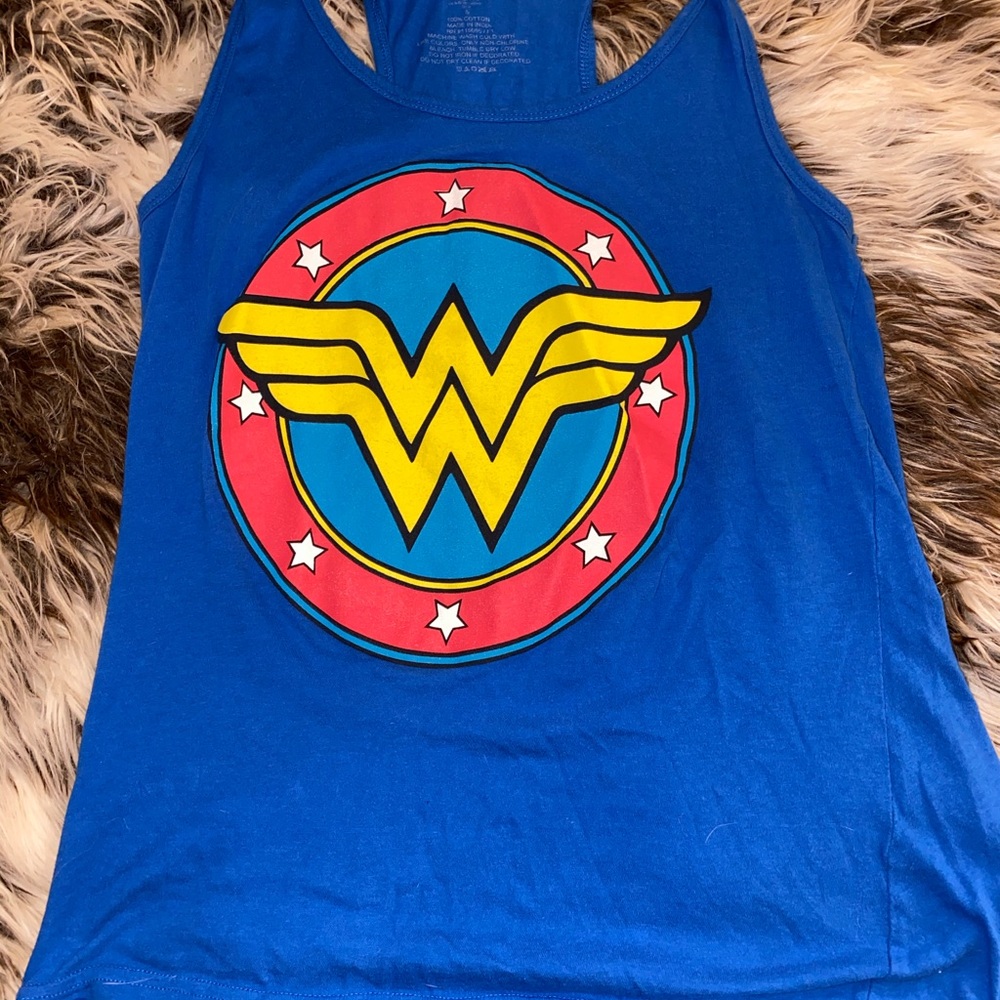 Wonder Woman loose fit tank